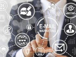 Traditional marketing and online digital marketing difference