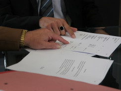 Review a contract before signing on it – An actionable checklist