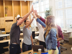 Top 4 Suggestions for Planning an Outdoor Christmas Party for Your Employees