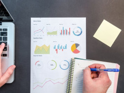 How to Write a Review of a Story That Will Influence Readers